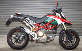 DUCATI  DUCATI  HYPERMOTARD 1100S 2010 ZDMB100AA8B