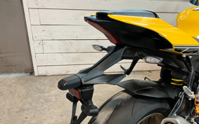 YAMAHA YZF-R1 2016 RN39