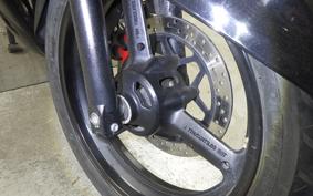 SUZUKI GSR250F