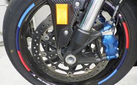 BMW M1000R 2025