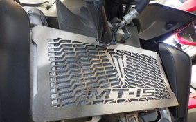YAMAHA MT-15