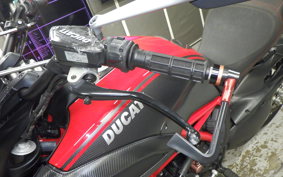 DUCATI DIAVEL Carbon 2012