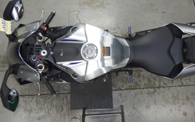 YAMAHA YZF-R1 M 2015