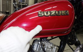 SUZUKI GN125