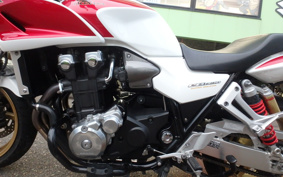 HONDA CB1300 SUPER  BOL DOR ABS 2012 SC54