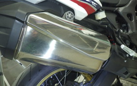 HONDA CRF1000L AFRICA TWIN 2016 SD04