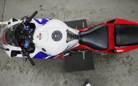 HONDA CBR600RR GEN 3 PC40