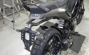 HUSQVARNA SVARTPILEN 125 2020