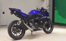 SUZUKI GSX250RA 2015