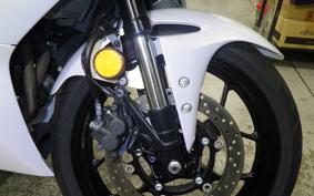 YAMAHA YZF-R3 2025 RH25J