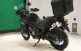SUZUKI Vストローム650XTA 2023 C733M