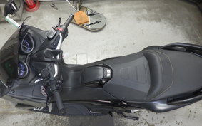 YAMAHA T-MAX 530 DX 2019 SJ15J