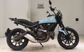 DUCATI SCRAMBLER ICON 2015