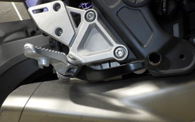 HONDA CB650R E-Clutch 2024 RH17