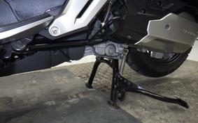 HONDA ADV150