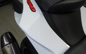 SUZUKI GSX-R750 2011