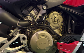 DUCATI STREET FIGHTER V4S 2021 1F00