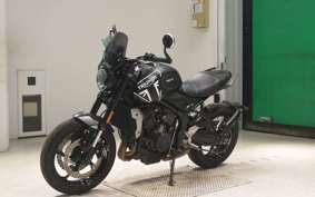 TRIUMPH TRIDENT 600 2023