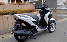 YAMAHA TRICITY 125 SE82J