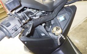 YAMAHA N-MAX