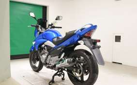 SUZUKI GSR250
