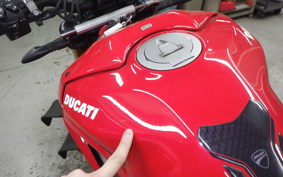 DUCATI STREETFIGHTER V4 S 2020