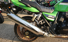 KAWASAKI ZRX1200 DAEG 2015 ZRT20D