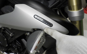 TRIUMPH STREET TRIPLE 85 2016