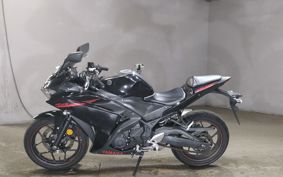 YAMAHA YZF-R25 RG10J