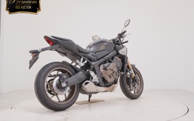 HONDA CB650R E-Clutch 2018 RH17