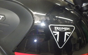 TRIUMPH TRIDENT 660 2021