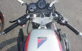 YAMAHA FZR250 2KR