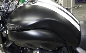 TRIUMPH ROCKET III 2015