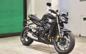 TRIUMPH STREET TRIPLE RS 2026