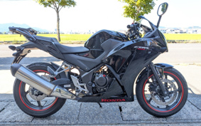 HONDA CBR250R MC41