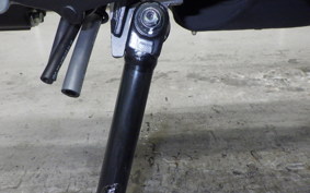 HONDA CB650R E-Clutch 2025 RH17