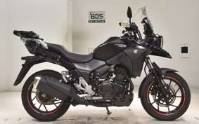 SUZUKI Vｽﾄﾛｰﾑ250 1998