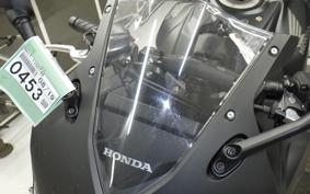 HONDA CBR650R E-Clutch 2024 RH17
