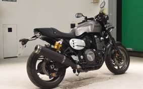 YAMAHA XJR1300 C 2015