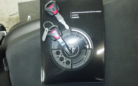 TRIUMPH THRUXTON 1200 RS 2021