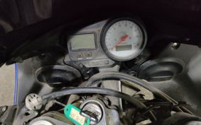 YAMAHA YZF-R6 2001 RJ036