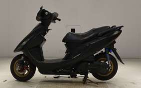 SUZUKI GSR125