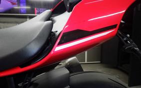 YAMAHA YZF-R1 2018