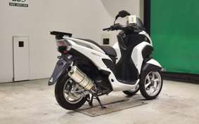 YAMAHA TRICITY 125 1997 SE82J