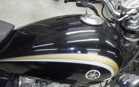 YAMAHA YB125SP 2000