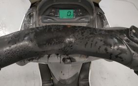 YAMAHA MAJESTY 125 SE27