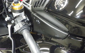 YAMAHA YZF-R1 M 2025