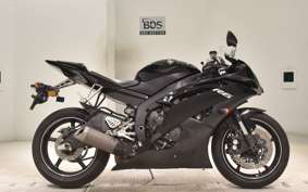 YAMAHA YZF-R6 2021