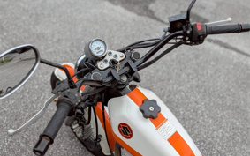 SUZUKI GLASS TRACKER BIG BOY NJ47A