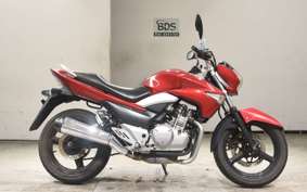 SUZUKI GSR250